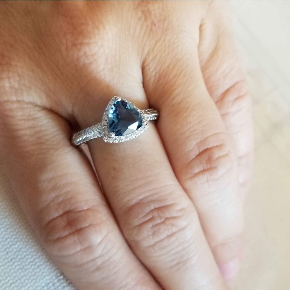 New 925 Silver Trillion Cut Blue Sapphire Diamond Ring for Women - Picture 9 of 9